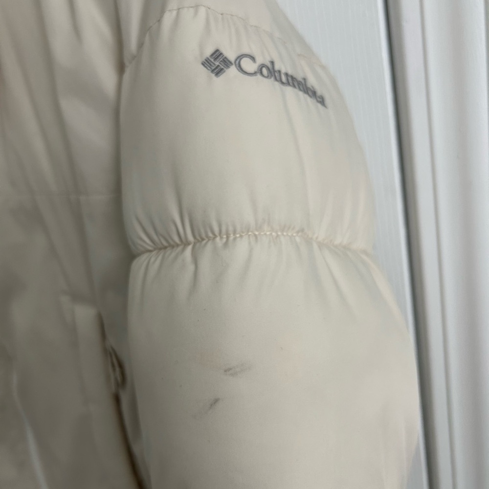 Columbia Cream Cropped Puffer Jacket - Picture 9 of 10